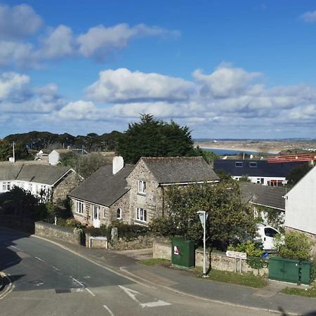 Seashells At 2 Trencrom Court St Ives Apartment Carbis Bay Bagian luar foto